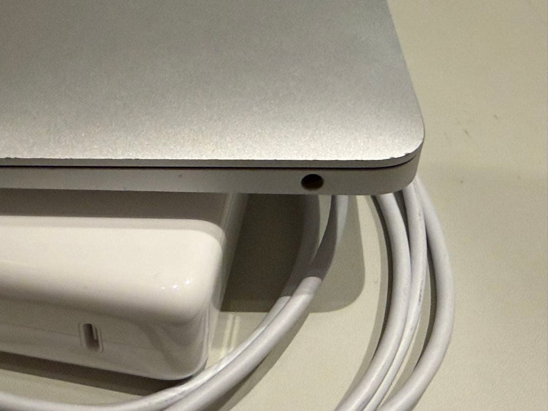 Apple MacBook Air (M1, 2020) シルバー US