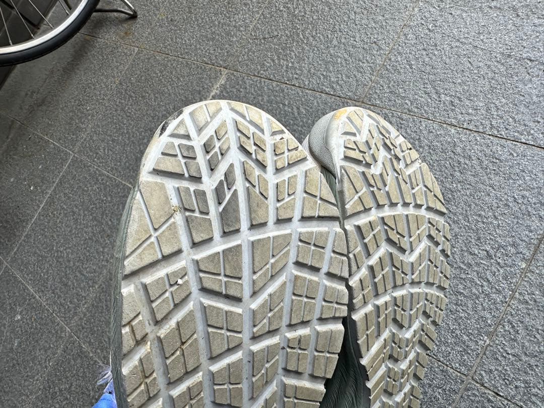 asics ハイカット 安全靴(白×カーキ)