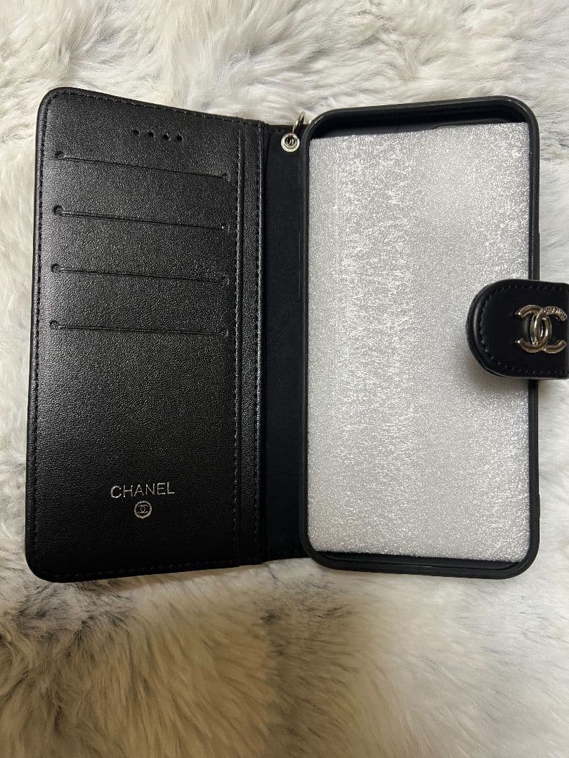 ☆CHANEL☆[ノベルティ] ブラック iPhoneケース ローズエンボス