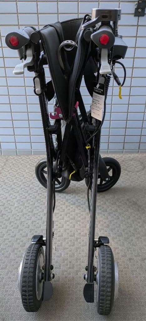 美品最安値 ★軽量電動車椅子 ★電動アシスト付★ 17.8kgバッテリ2個付★