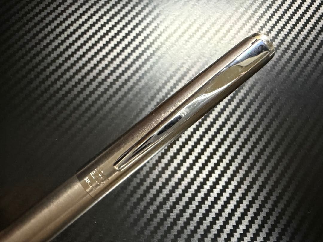 未使用に近い モンブラン ノブレス スリムライン スチール M 中字 万年筆