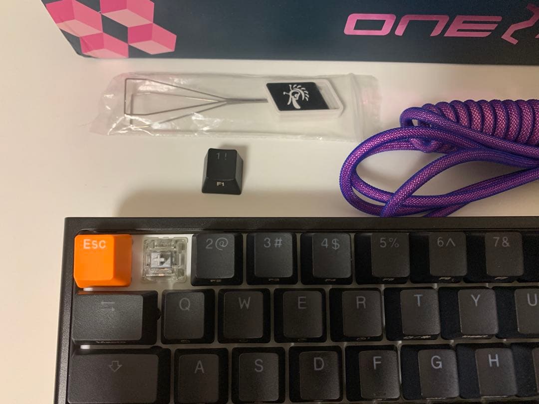 Ducky ONE 2 Mini ゲーミングキーボード 銀軸