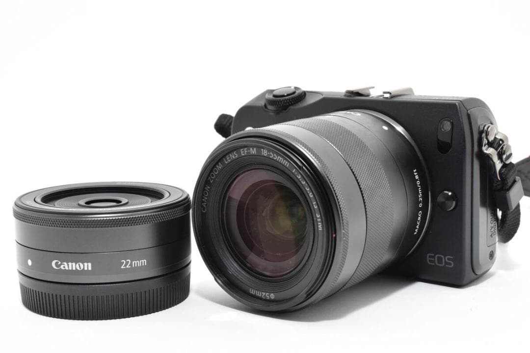 ■ ほぼ新品 元箱付 ■ キヤノン　Canon EOS M ダブルレンズキット