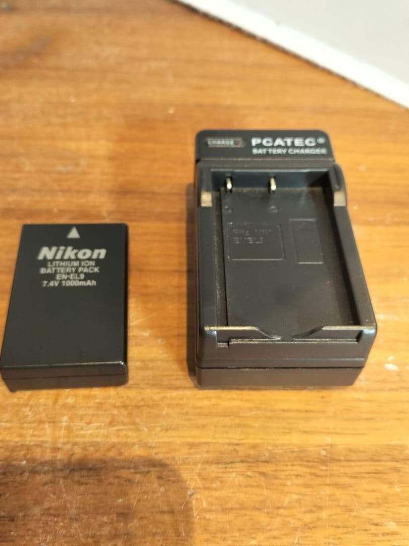 Nikon D3000 デジタル一眼レフカメラ TAMRONレンズ