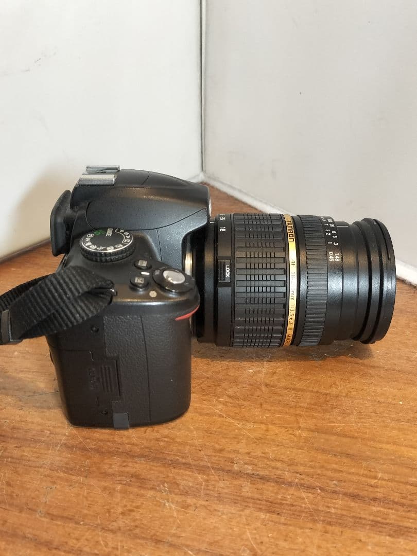 Nikon D3000 デジタル一眼レフカメラ TAMRONレンズ