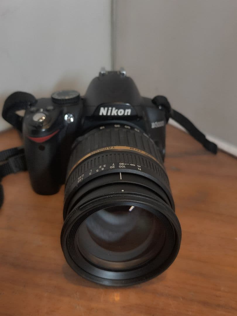 Nikon D3000 デジタル一眼レフカメラ TAMRONレンズ