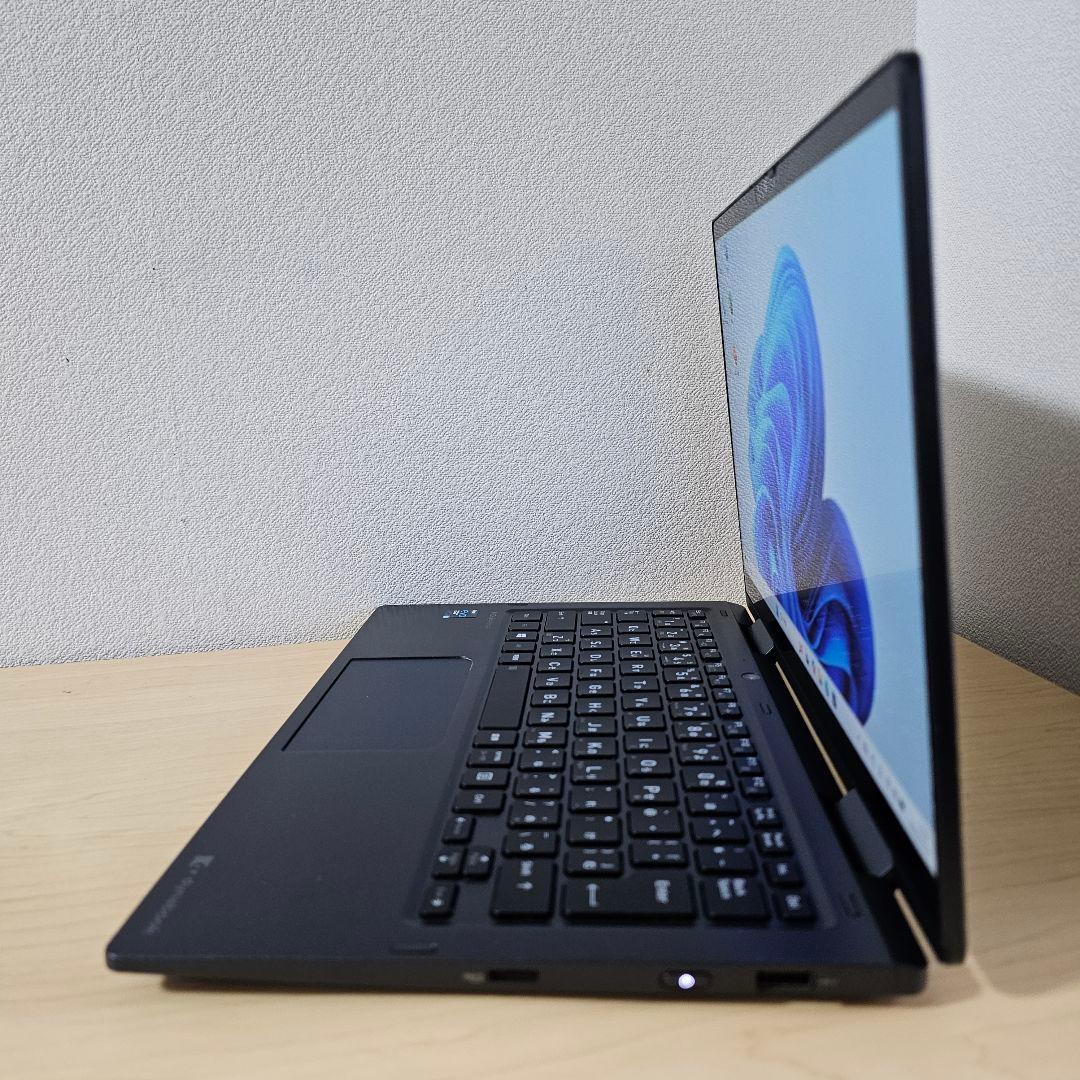 V83HS／ Core i5 第11世代／16GB／軽量／タッチ・ペン