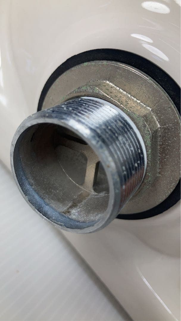 TOTO 壁掛洗面器　L90DR #SC1 パステルアイボリー　中古　傷あり
