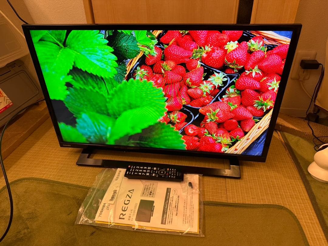 東芝 TOSHIBA　レグザ　テレビ 32型　32S22　2019年製　極美品！