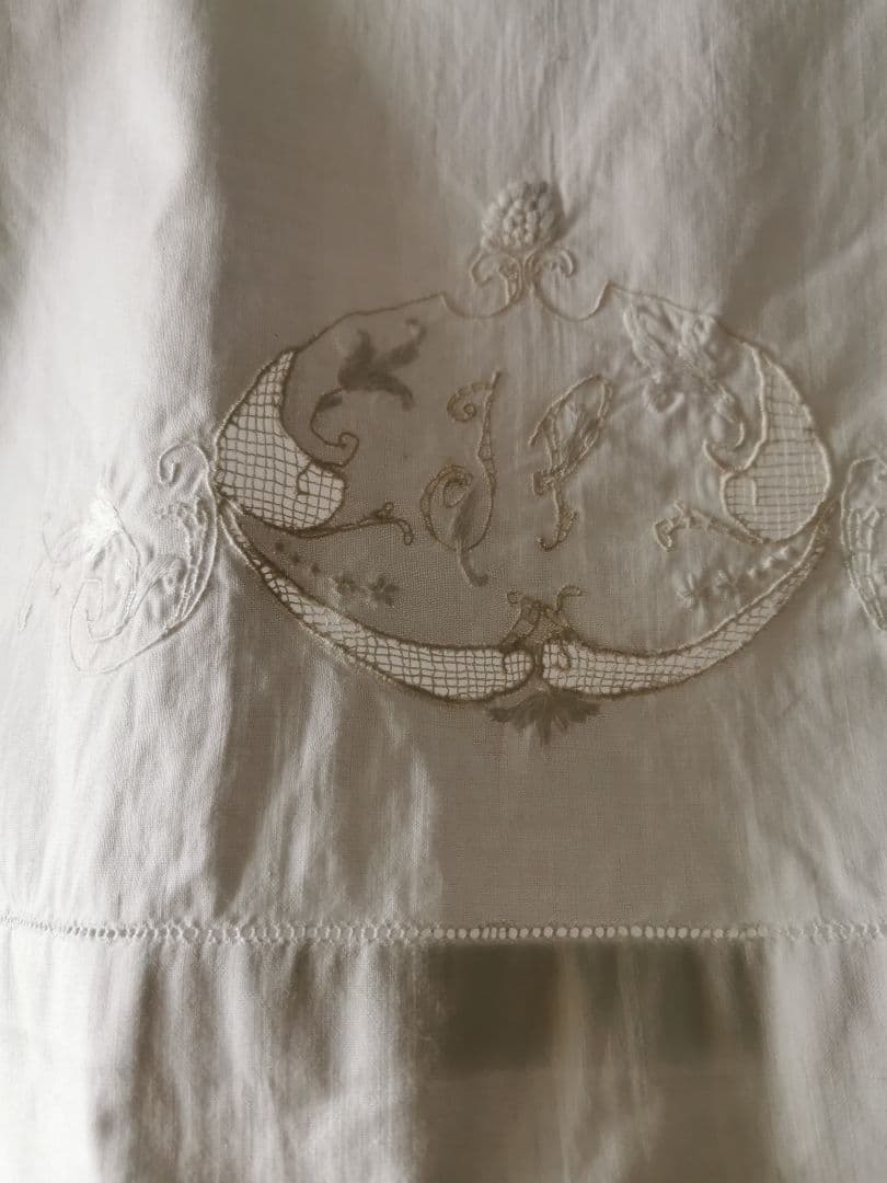 アンティーク アペンツェル手刺繍 ベリーロングピローケース 横長クッションカバー