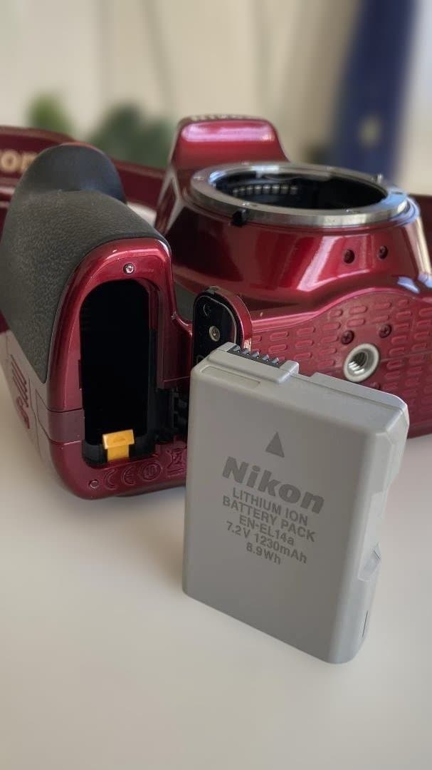 【美品】Nikon D3300 18-55 VR II レンスキット（レッド）