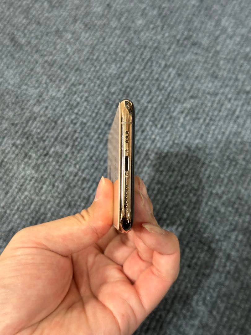 iPhone XS 256GB ゴールド 本体