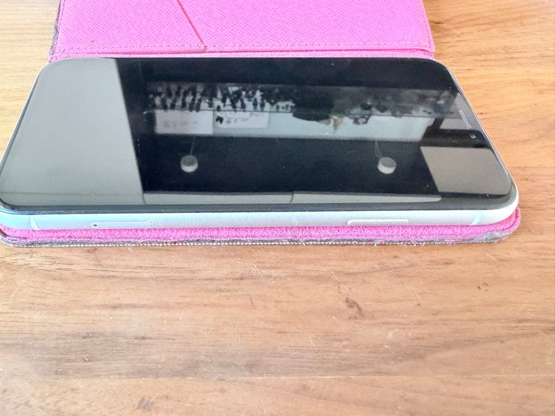 iPhone XR 128GB Simフリー ホワイト