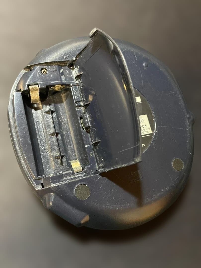 【完動品】SONY CD WALKMAN D-E666 ポータブルCDプレーヤー