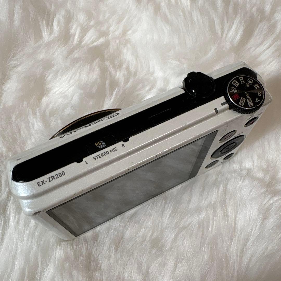 【動作確認済み】CASIO EX-ZR200 コンパクトデジタルカメラ