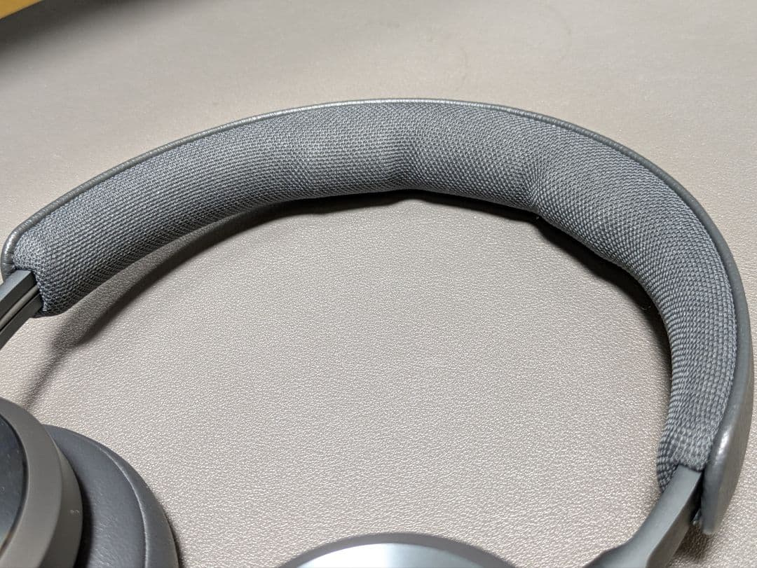 Bang & Olufsen Beoplay HX ブラック