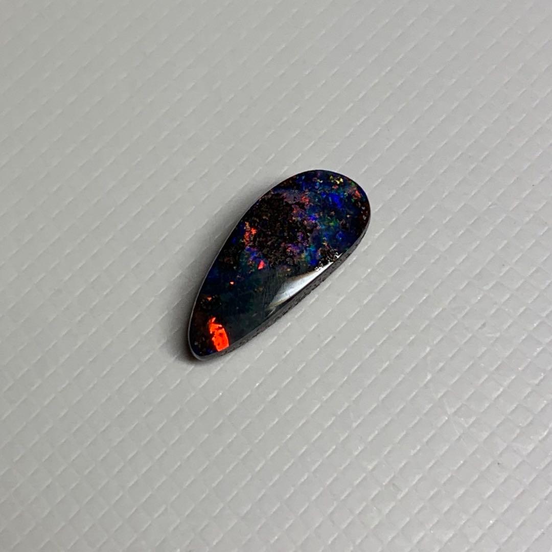 ボルダーオパール　ルース　　1.32ct