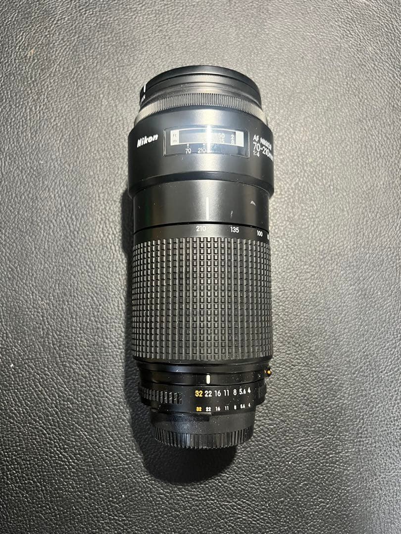 D32 ニコン　Nikon AF Nikkor 70-210mm f/4