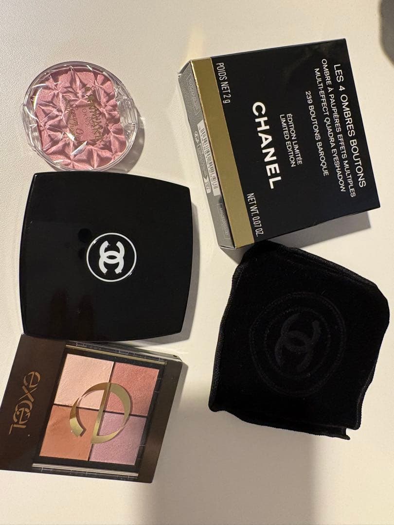 CHANEL アイシャドウ レキャトルオンブルブトン 239