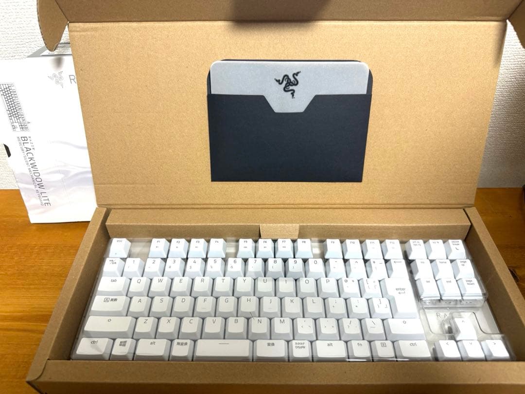 ゲーミングキーボード BlackWidowLite JP Mercuryホワイト