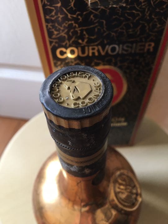 古酒　ナポレオン　Courvoisier クルボアジェ　未開栓