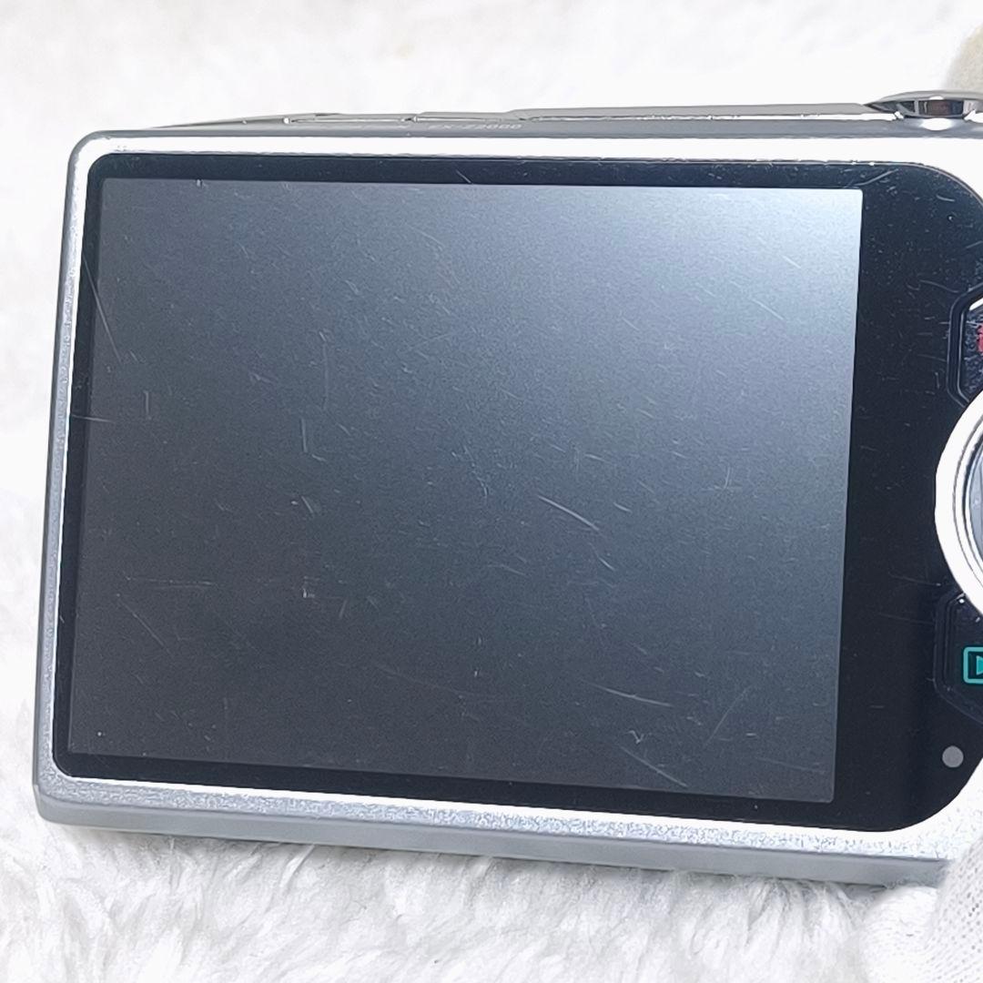 美品✨ CASIO EXILIM EX-Z2000 シルバー デジカメ
