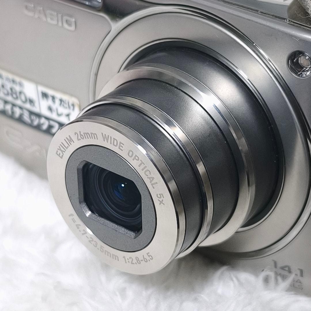 美品✨ CASIO EXILIM EX-Z2000 シルバー デジカメ