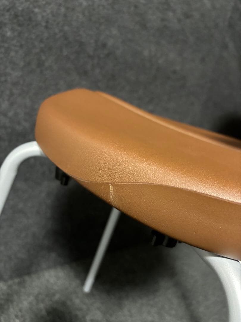 Ayur Chair アーユル・チェアー スツール　4本脚タイプ Mサイズ