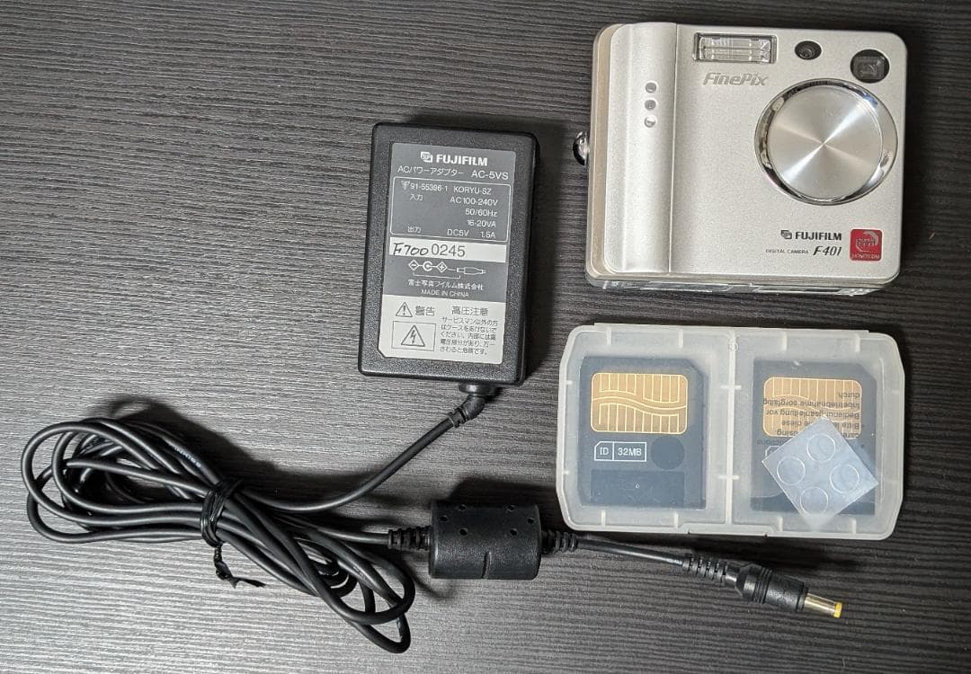 デジタルカメラ Fujifilm FinePix F401 + I-O DATA USB-SMR