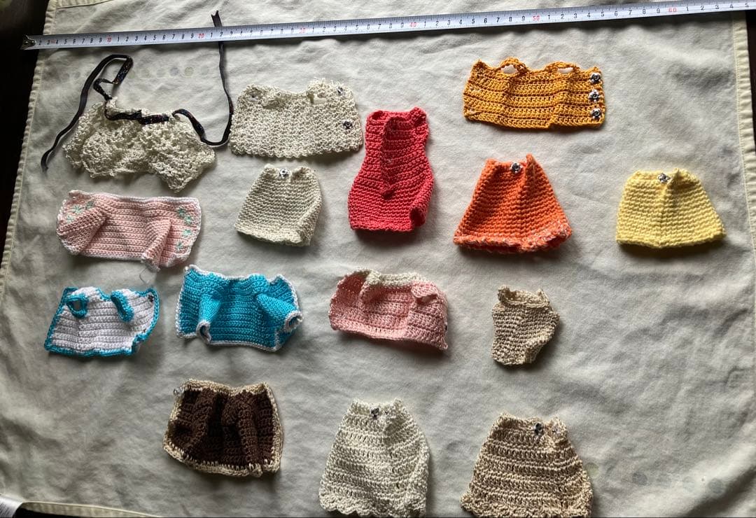 ハンドメイド　ドール　服　長袖　半袖　スカート　ワンピース（ピンク、白、水色　他