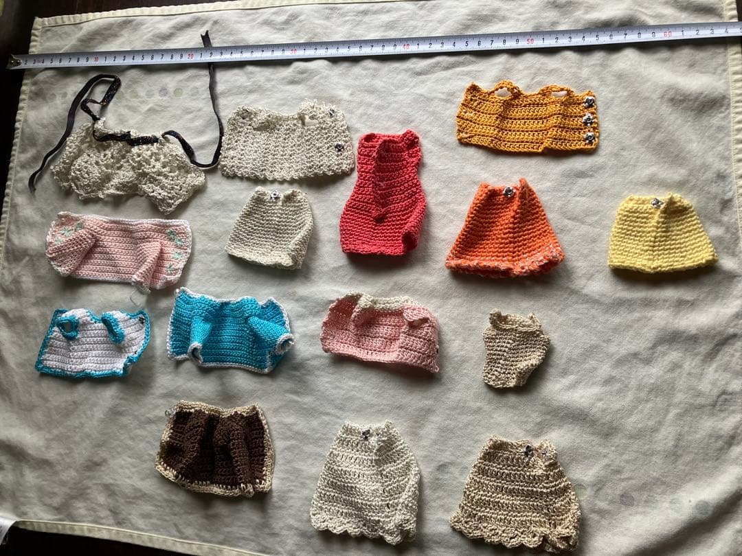 ハンドメイド　ドール　服　長袖　半袖　スカート　ワンピース（ピンク、白、水色　他