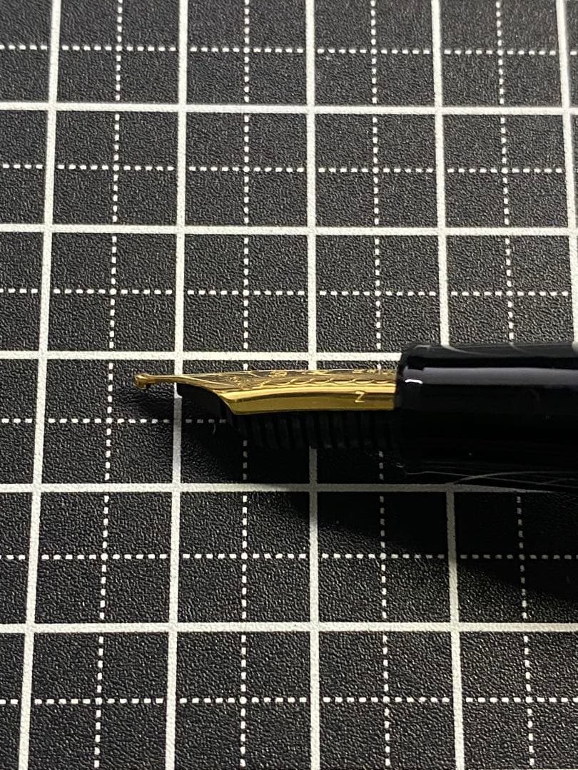 SAILOR PROFIT STANDARD BLACK 万年筆　字幅Z