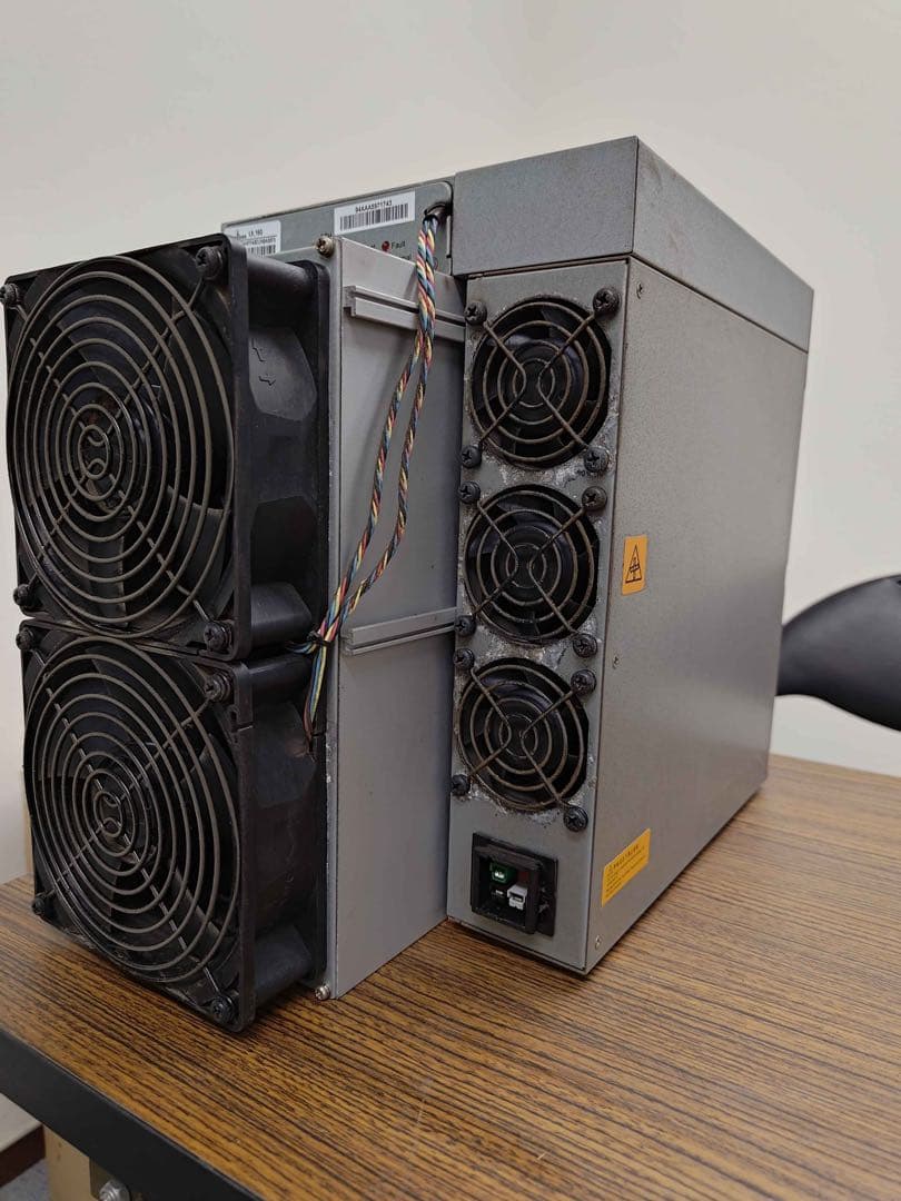 その他 Antminer S19 90T