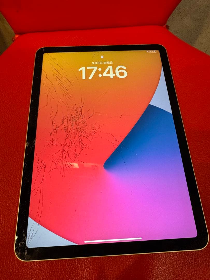 Apple iPad Air (第4世代) グリーン64GB 傷あり