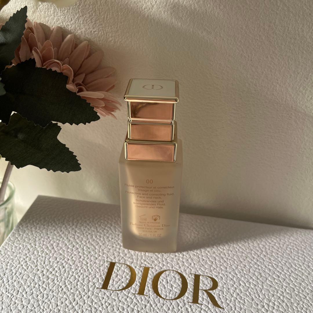DIOR プレステージ ホワイトルプロテクターUVミネラル BB 00