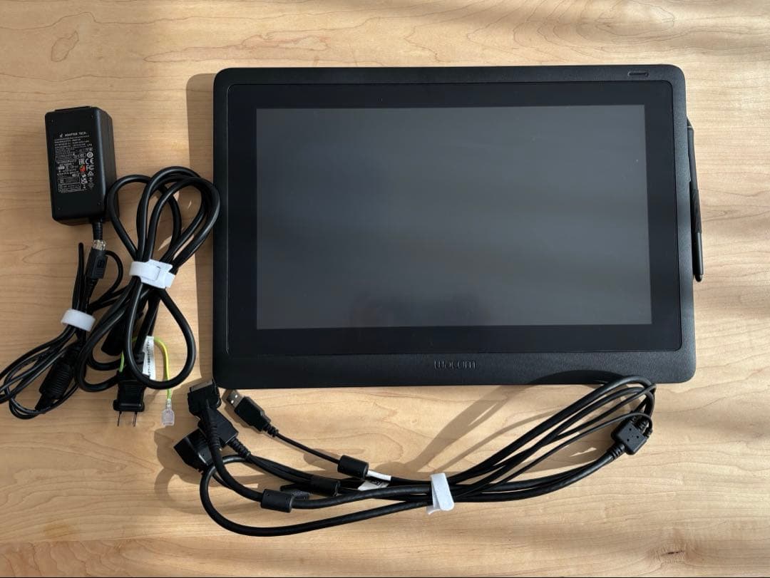 【美品】wacom Cintiq 16 (＋キャリングケース付き)
