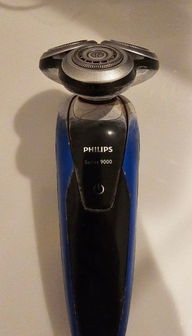 フィリップス PHILIPS 3枚刃電気シェーバー 9000 S9186A/26