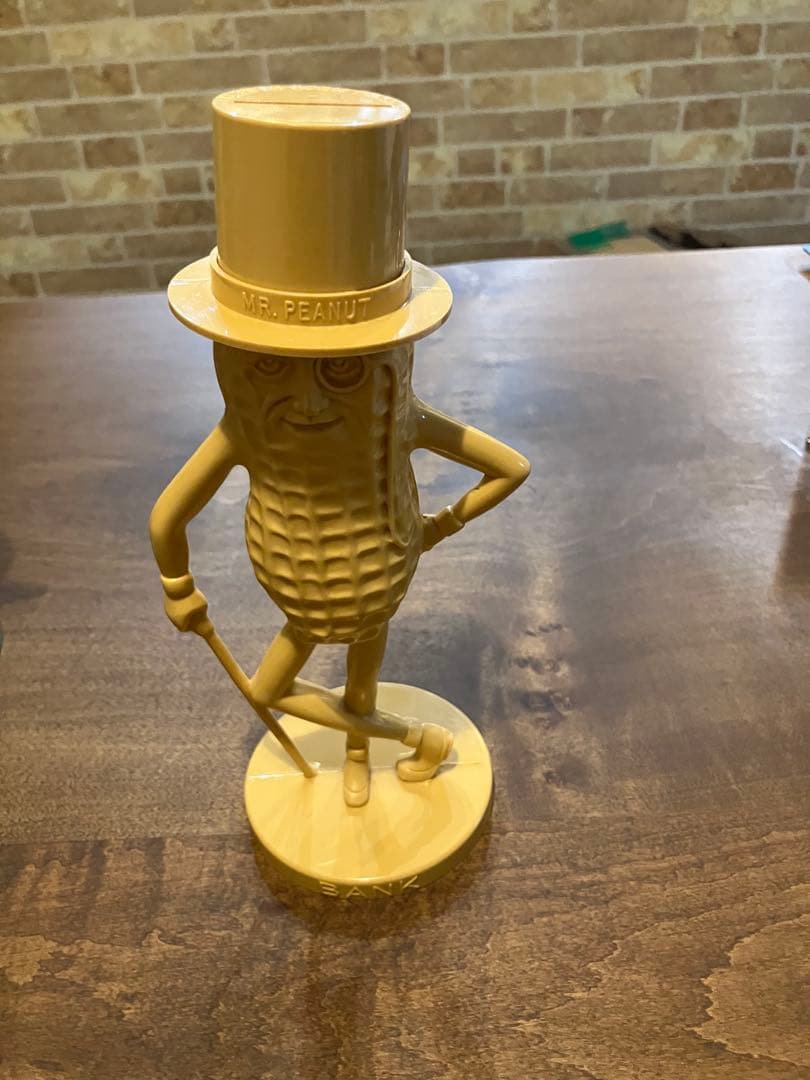 Mr. Peanut 貯金箱　7体セット