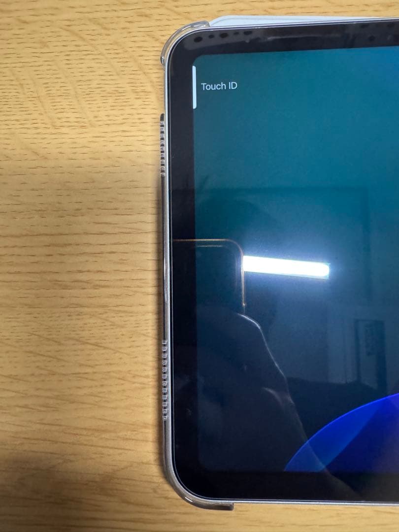 【極美品】iPad11世代【A16】128GBシルバー 本体