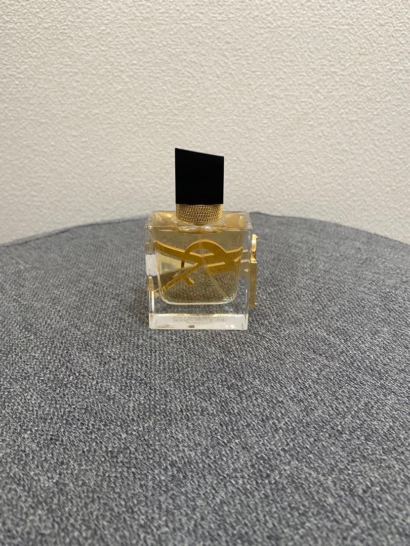 イヴ・サンローラン　リブレ　オーデパルファム30ml