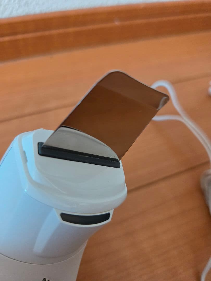 美顔器 超音波洗浄機 ホワイト 充電器付き