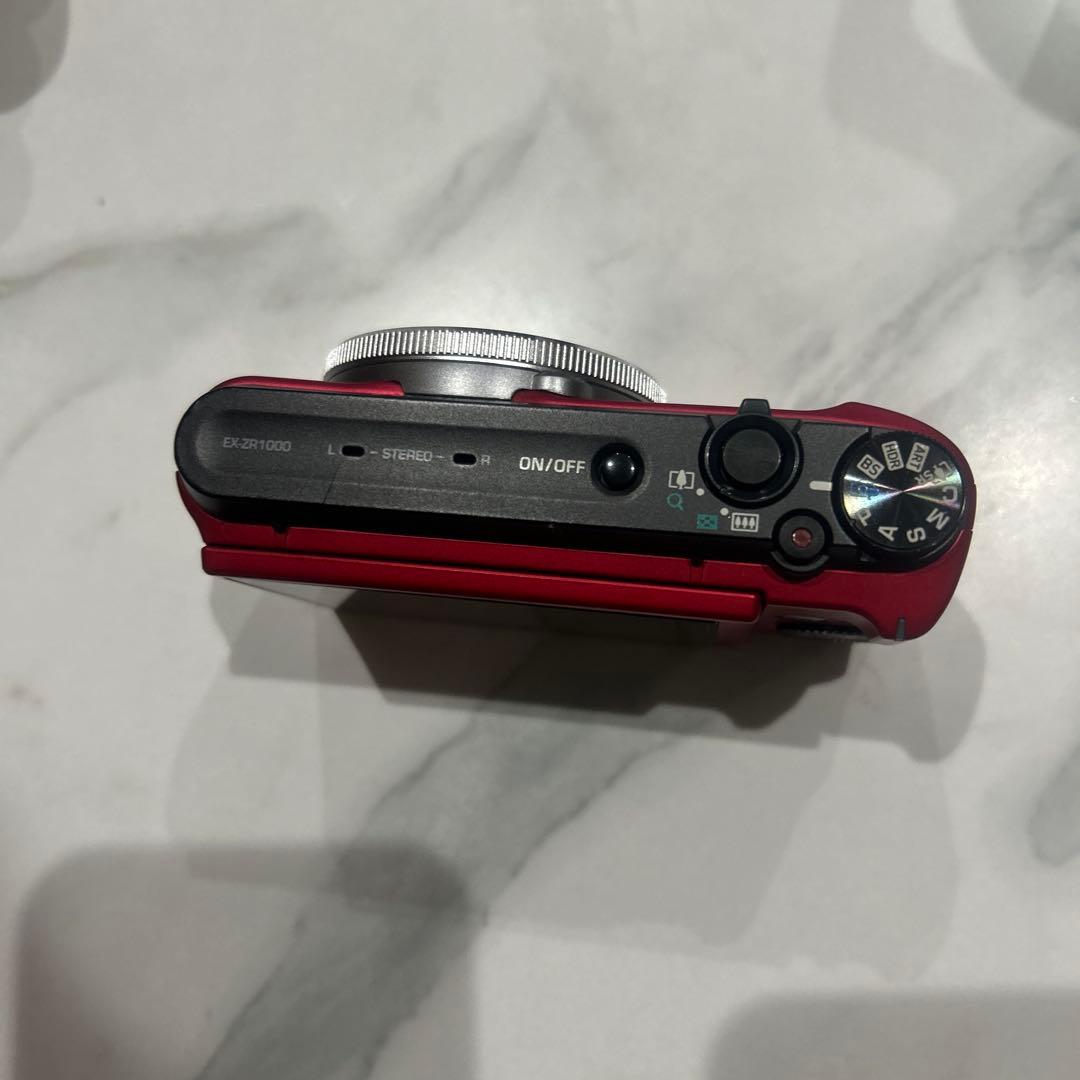 デジタルカメラ CASIO EX-ZR1000