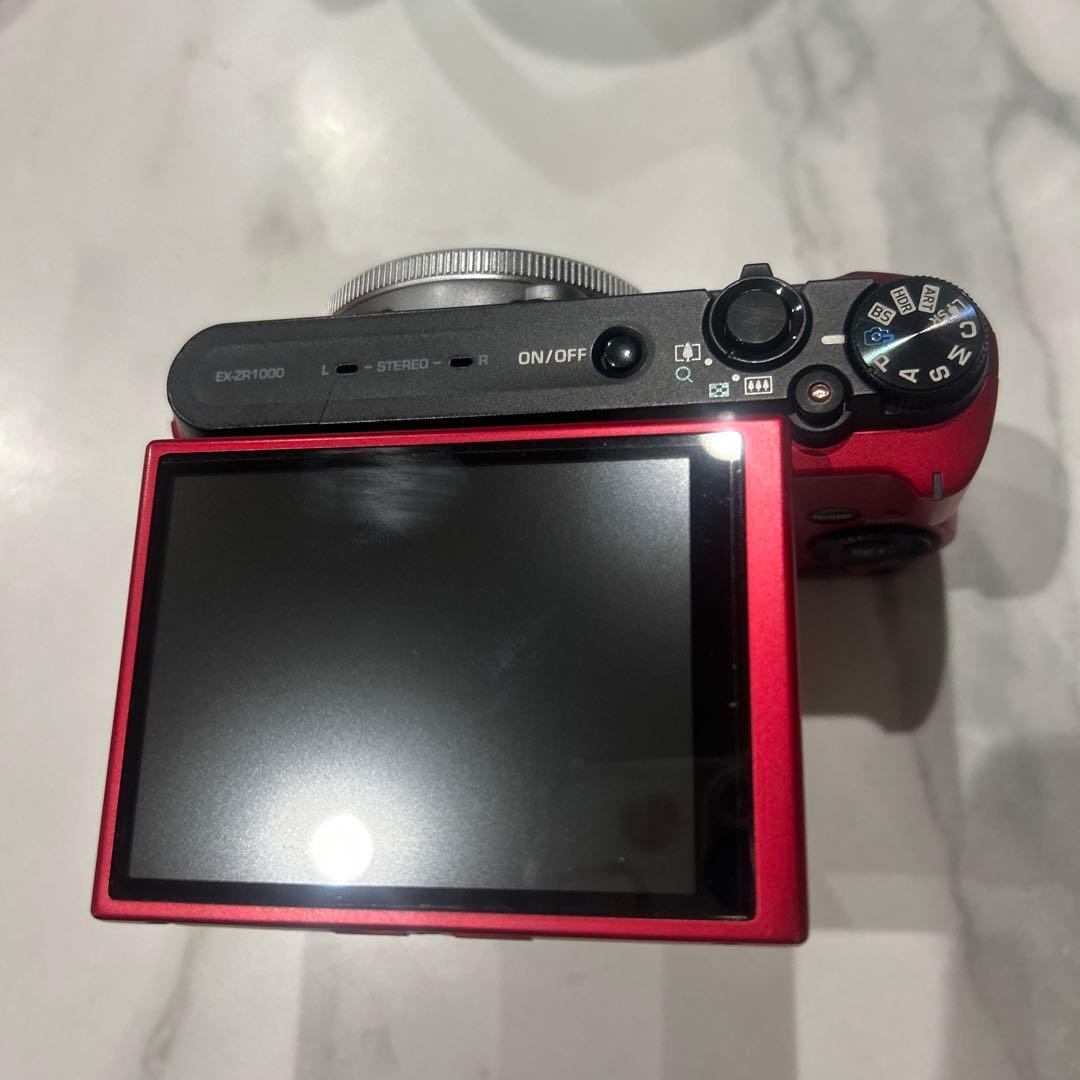 デジタルカメラ CASIO EX-ZR1000