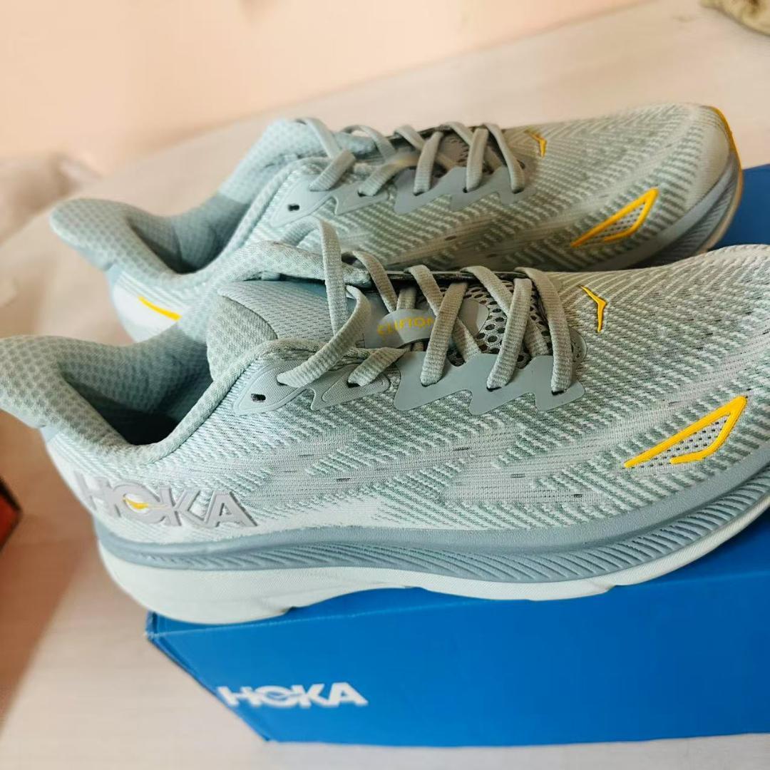 おもちゃ HOKA ONE ONE Clifton