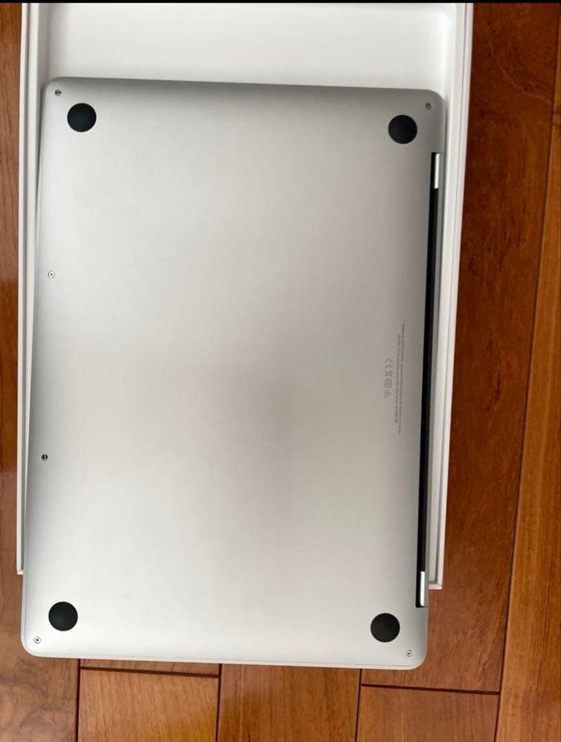 MacBook Pro 13インチ 2019年モデル 付属品付