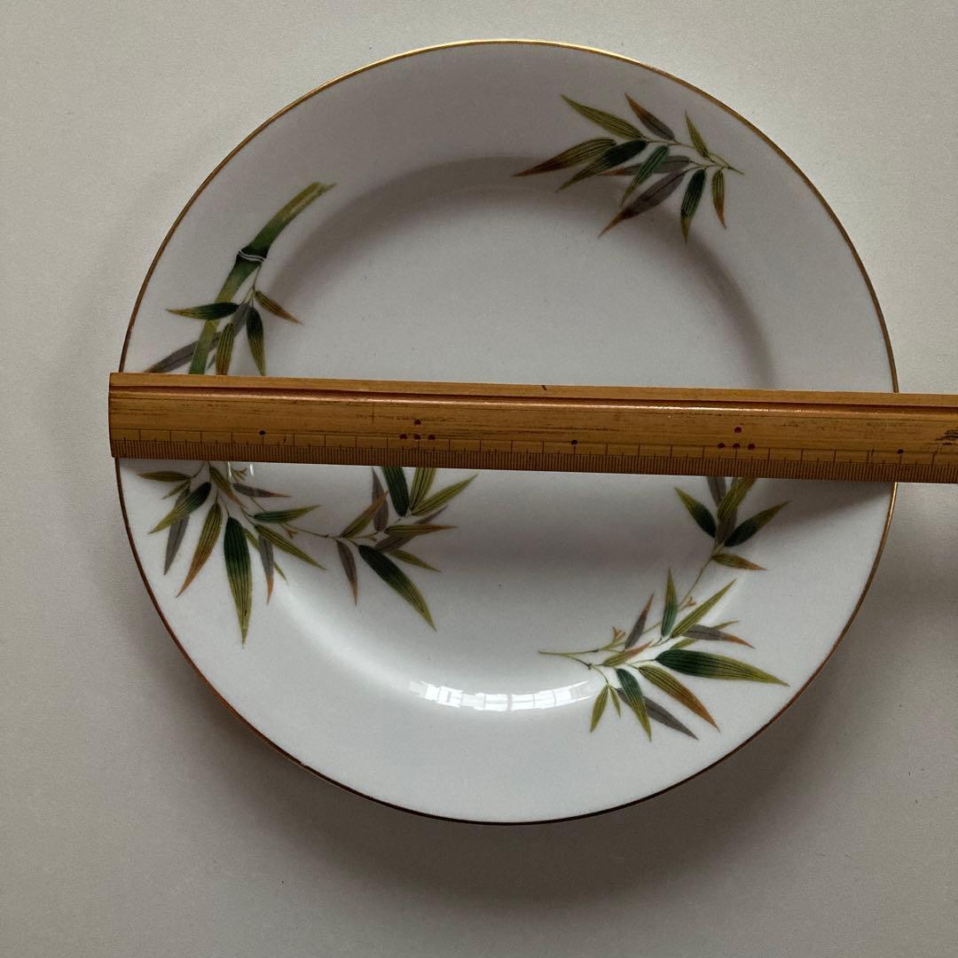 竹模様の白磁皿 約27cm