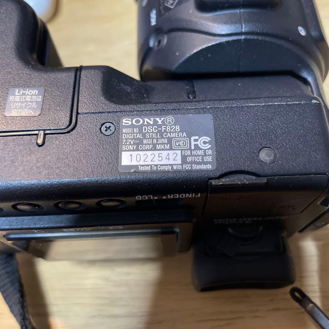 SONY DSC-F828 デジタルカメラ