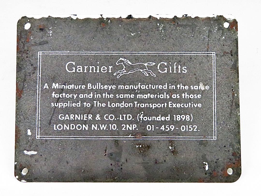 Garnier社　ホーロー製プレート