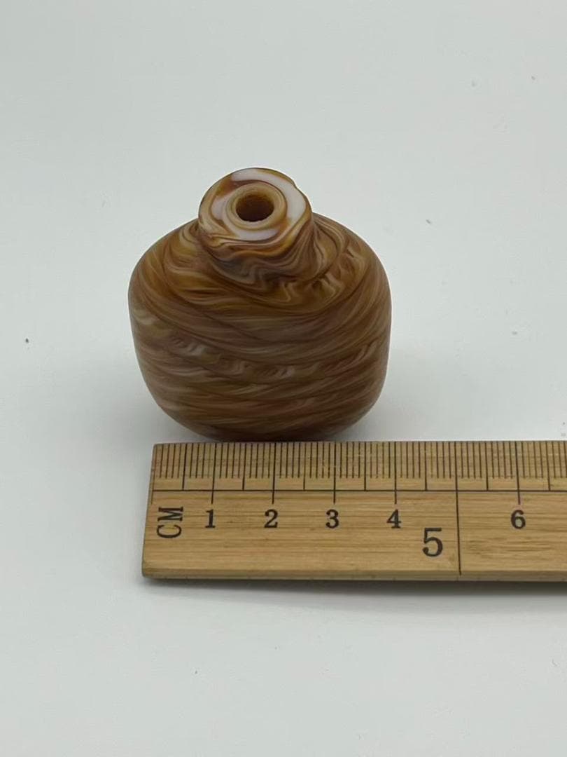 清時代　乾隆ガラス　瑪瑙攪胎鼻煙壺　料器巻絲紋鼻煙壺(F-155)