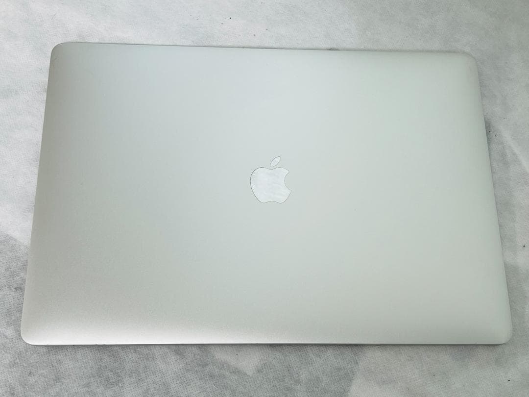 MacBook Pro 2017/15インチ★i7/16GB/512GB/560